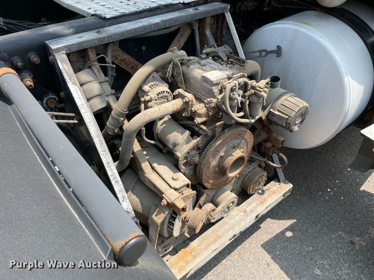 image for item LJ9683 2008 Freightliner Cascadia  semi truck