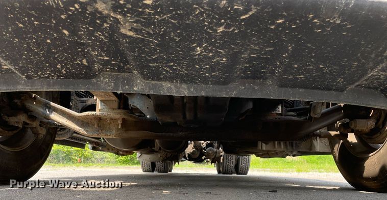 image for item LJ9683 2008 Freightliner Cascadia  semi truck