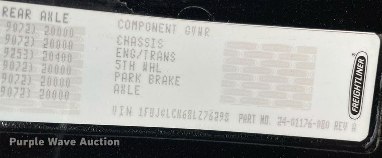 image for item LJ9683 2008 Freightliner Cascadia  semi truck