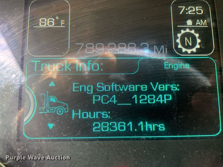 image for item LJ9684 2016 Kenworth T680  semi truck