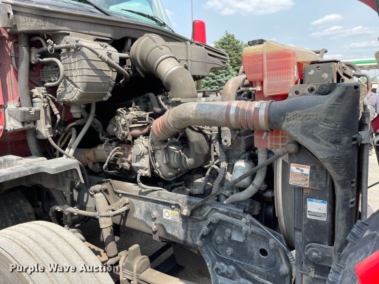 image for item LJ9684 2016 Kenworth T680  semi truck