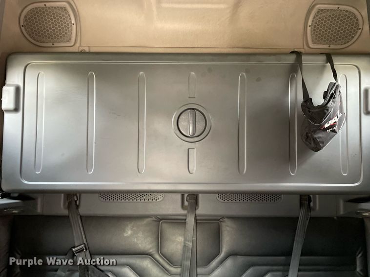 image for item LJ9685 2015 Freightliner Cascadia 125  semi truck