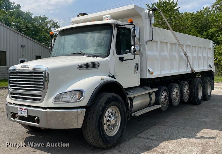 image for item LJ9686 2007 Freightliner Business Class M2  dump truck