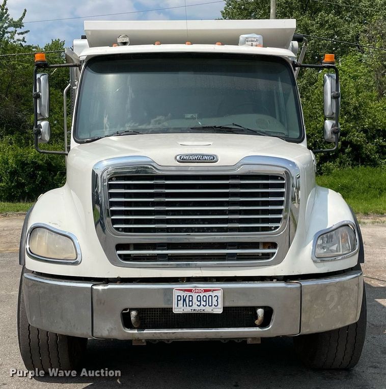 image for item LJ9686 2007 Freightliner Business Class M2  dump truck