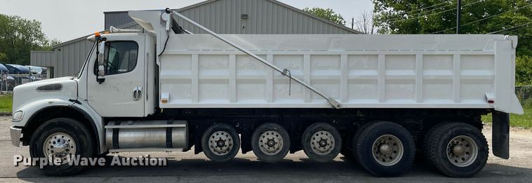 image for item LJ9686 2007 Freightliner Business Class M2  dump truck