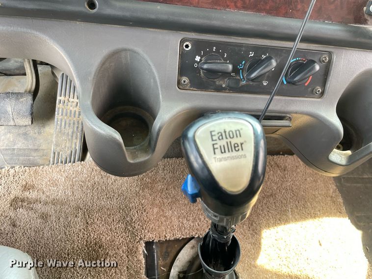 image for item LJ9686 2007 Freightliner Business Class M2  dump truck