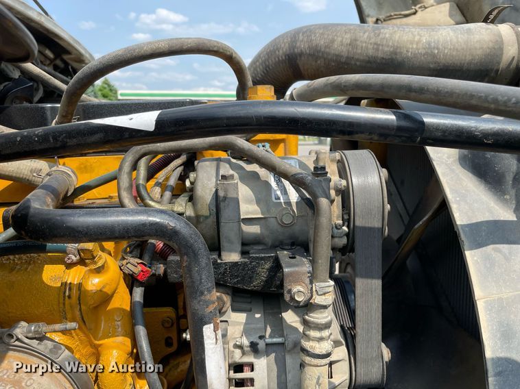 image for item LJ9686 2007 Freightliner Business Class M2  dump truck