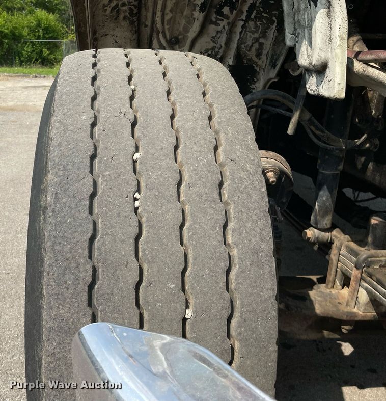 image for item LJ9686 2007 Freightliner Business Class M2  dump truck