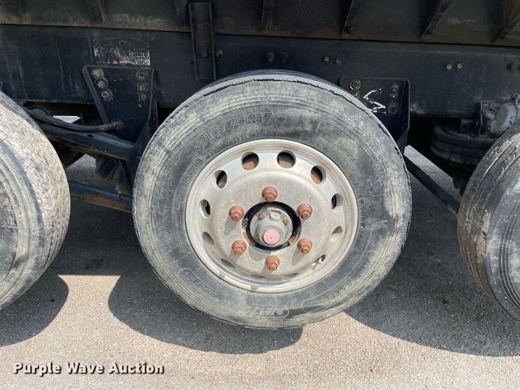 image for item LJ9686 2007 Freightliner Business Class M2  dump truck