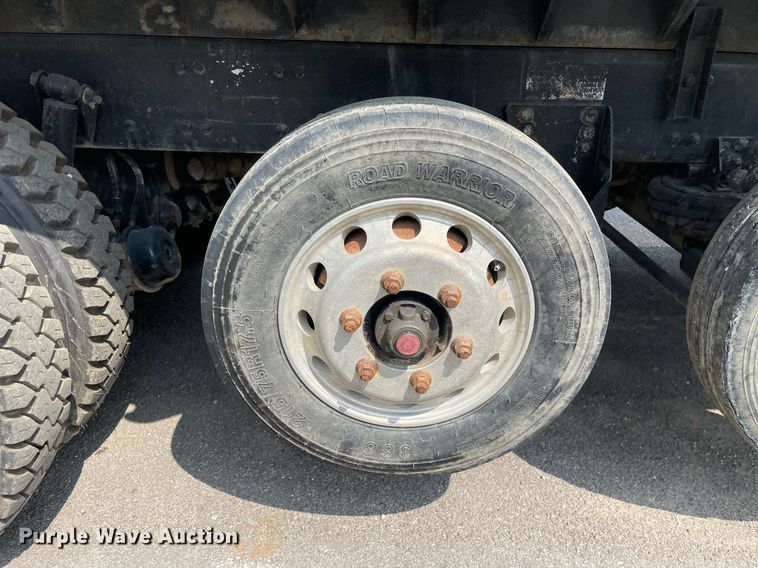 image for item LJ9686 2007 Freightliner Business Class M2  dump truck