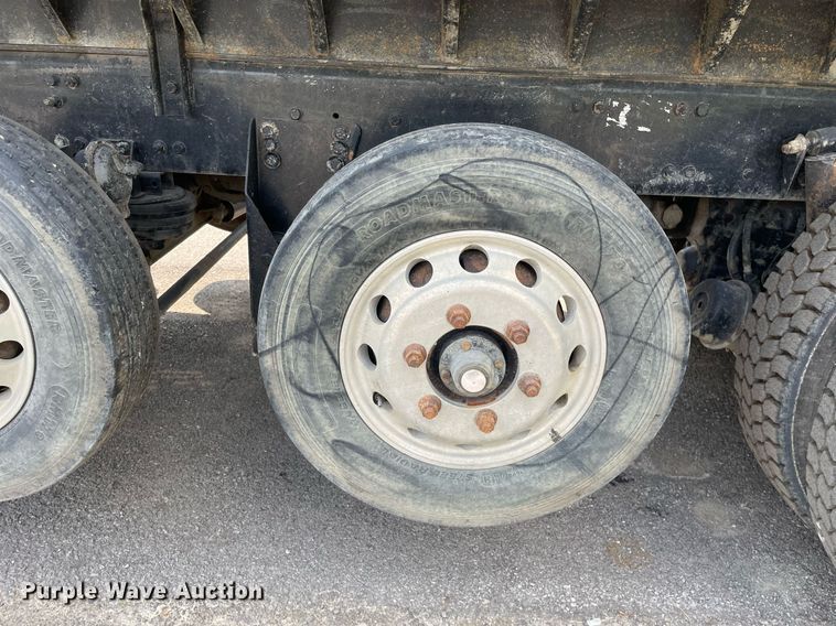 image for item LJ9686 2007 Freightliner Business Class M2  dump truck