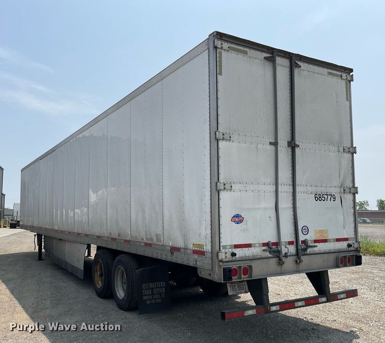 image for item LJ9691 2015 Utility  refrigerated van trailer