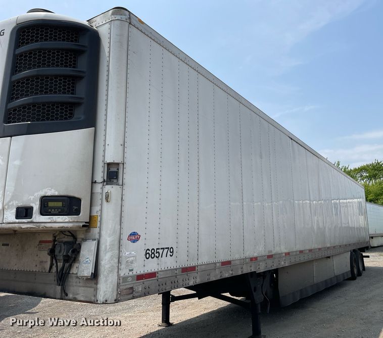 image for item LJ9691 2015 Utility  refrigerated van trailer