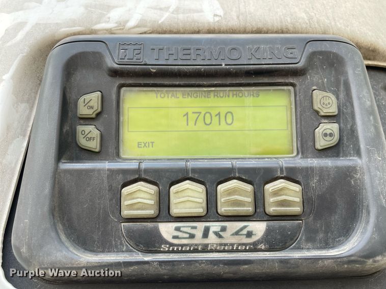 image for item LJ9691 2015 Utility  refrigerated van trailer