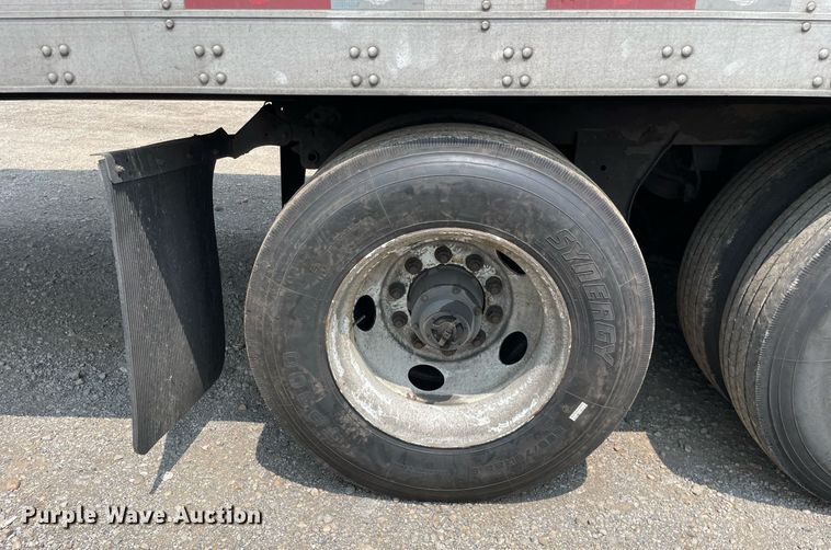 image for item LJ9691 2015 Utility  refrigerated van trailer