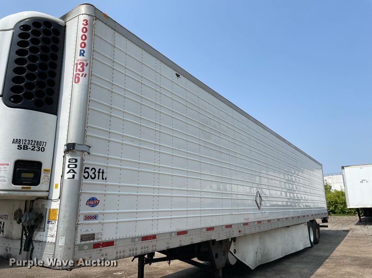 image for item LJ9695 2013 Utility VS2RA  refrigerated van trailer