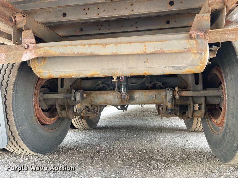 image for item LJ9695 2013 Utility VS2RA  refrigerated van trailer