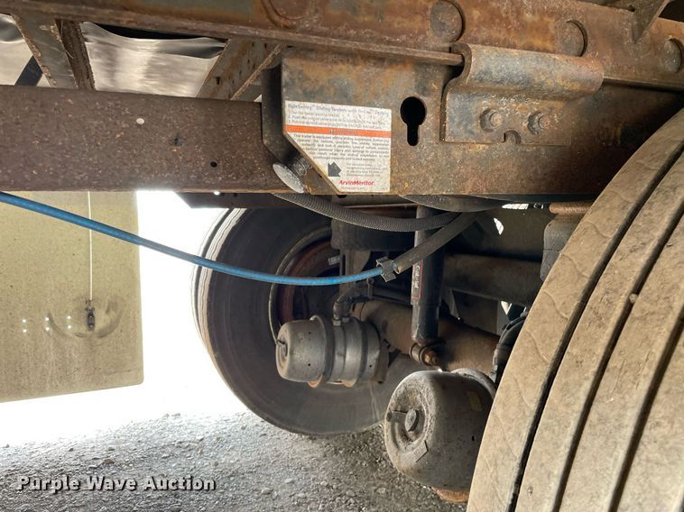 image for item LJ9695 2013 Utility VS2RA  refrigerated van trailer