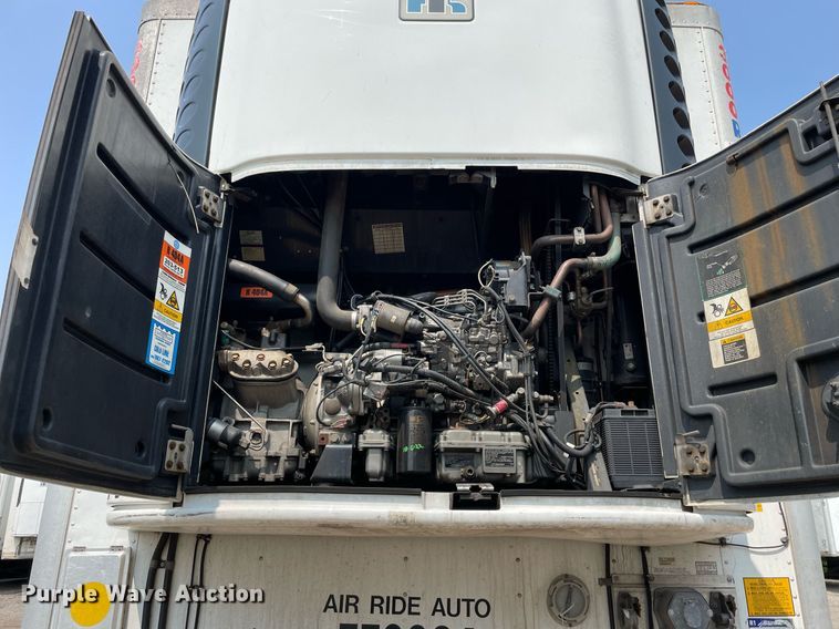 image for item LJ9695 2013 Utility VS2RA  refrigerated van trailer