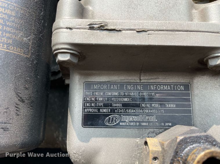 image for item LJ9695 2013 Utility VS2RA  refrigerated van trailer