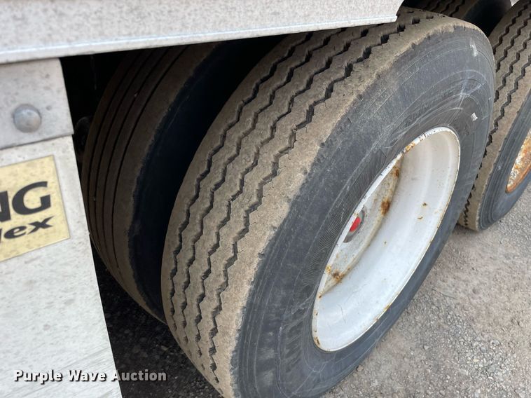 image for item LJ9695 2013 Utility VS2RA  refrigerated van trailer