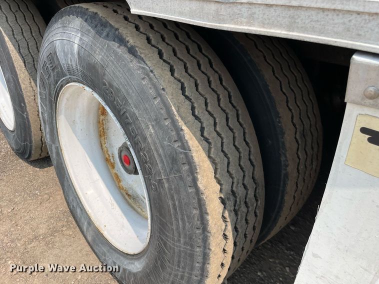 image for item LJ9695 2013 Utility VS2RA  refrigerated van trailer