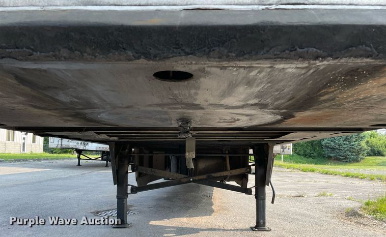 image for item LJ9696 2014 Utility  refrigerated van trailer