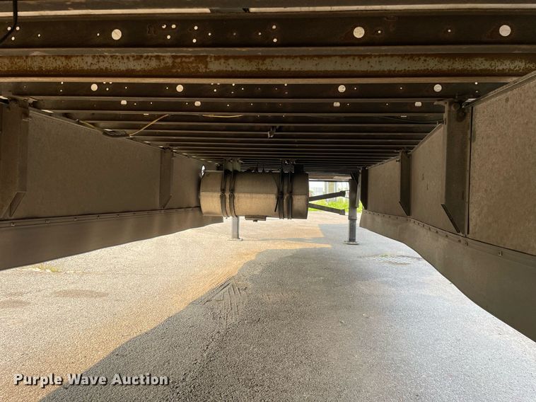 image for item LJ9696 2014 Utility  refrigerated van trailer