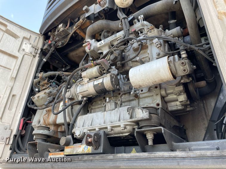 image for item LJ9696 2014 Utility  refrigerated van trailer