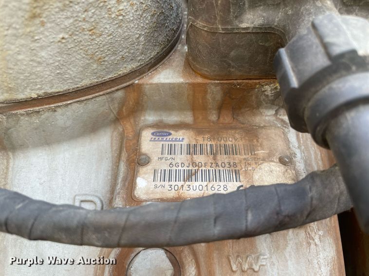 image for item LJ9696 2014 Utility  refrigerated van trailer