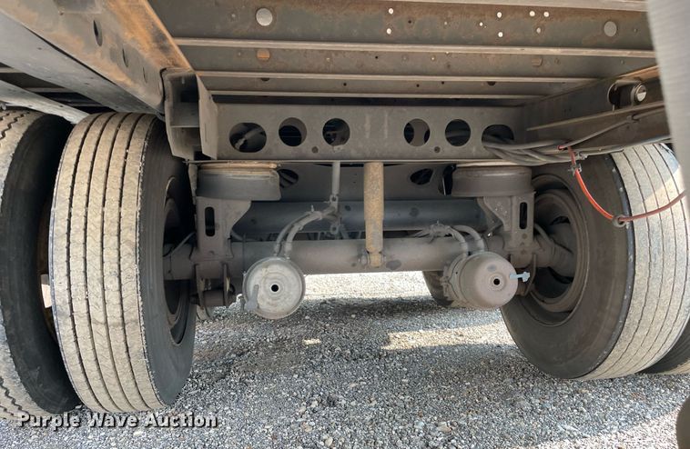 image for item LJ9697 2013 Utility  refrigerated van trailer