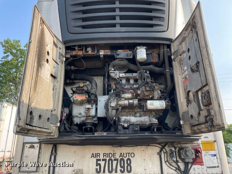 image for item LJ9697 2013 Utility  refrigerated van trailer