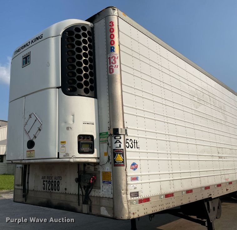 image for item LJ9698 2013 Utility  refrigerated van trailer