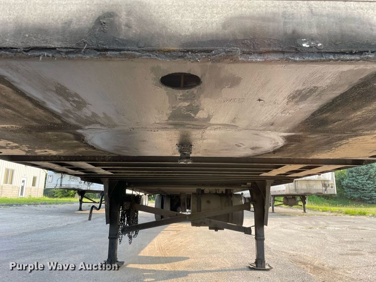 image for item LJ9698 2013 Utility  refrigerated van trailer