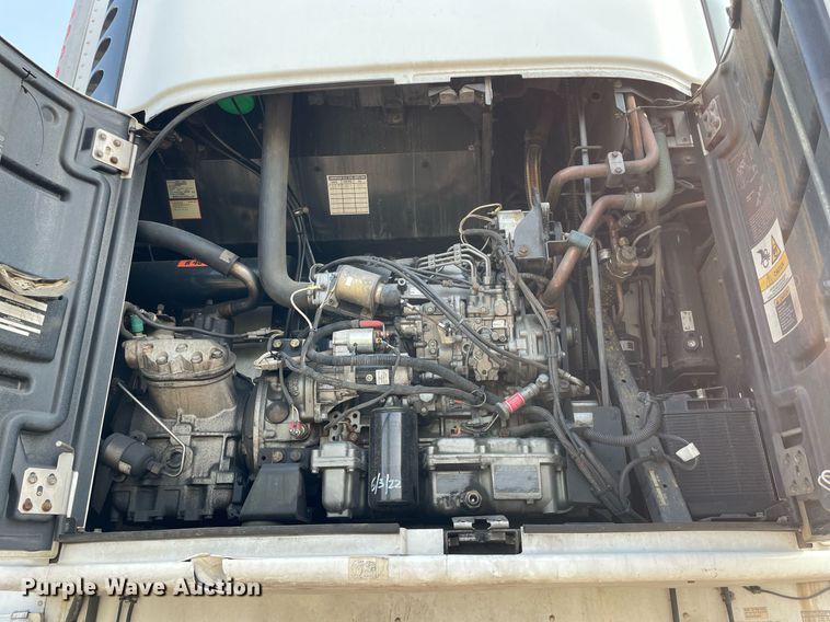 image for item LJ9698 2013 Utility  refrigerated van trailer