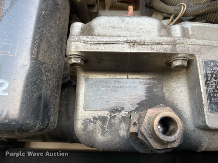 image for item LJ9698 2013 Utility  refrigerated van trailer