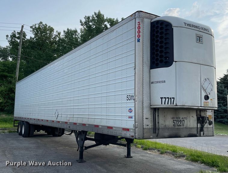 image for item LJ9699 2013 Utility  refrigerated van trailer
