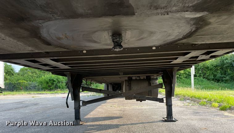 image for item LJ9699 2013 Utility  refrigerated van trailer