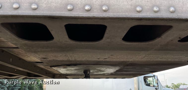 image for item LJ9699 2013 Utility  refrigerated van trailer