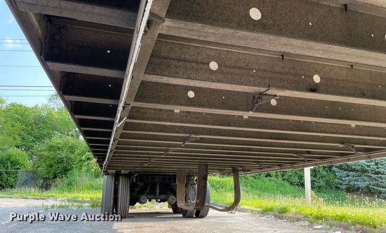 image for item LJ9699 2013 Utility  refrigerated van trailer