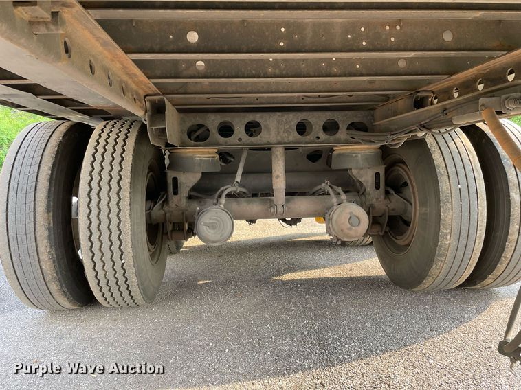 image for item LJ9699 2013 Utility  refrigerated van trailer