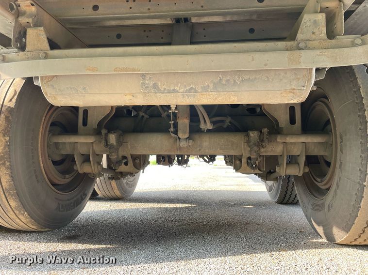 image for item LJ9699 2013 Utility  refrigerated van trailer