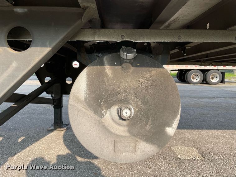 image for item LJ9699 2013 Utility  refrigerated van trailer