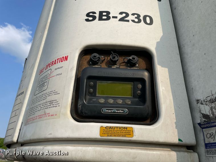 image for item LJ9699 2013 Utility  refrigerated van trailer