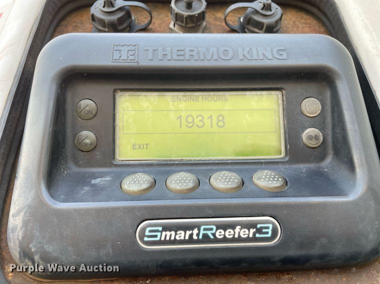 image for item LJ9699 2013 Utility  refrigerated van trailer