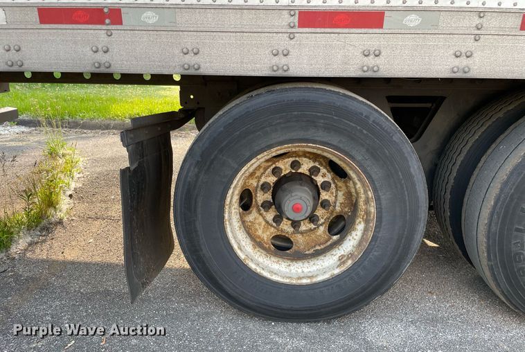 image for item LJ9699 2013 Utility  refrigerated van trailer