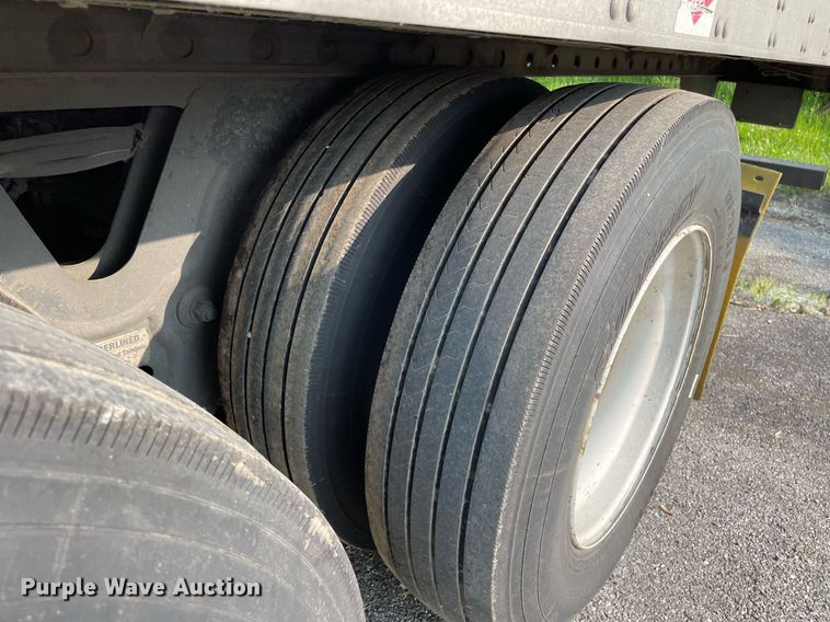 image for item LJ9699 2013 Utility  refrigerated van trailer