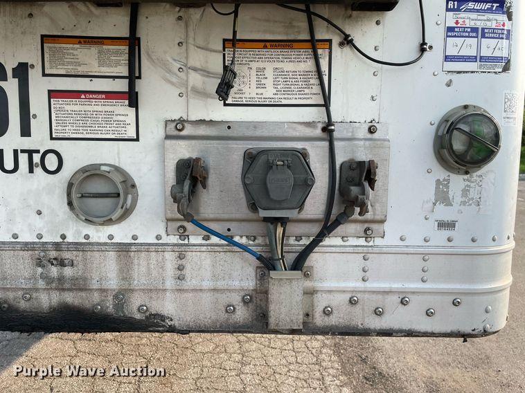 image for item LJ9700 2013 Great Dane  refrigerated van trailer