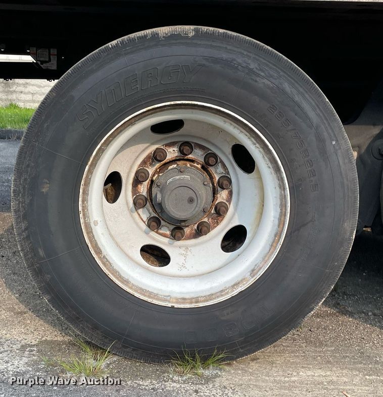 image for item LJ9700 2013 Great Dane  refrigerated van trailer