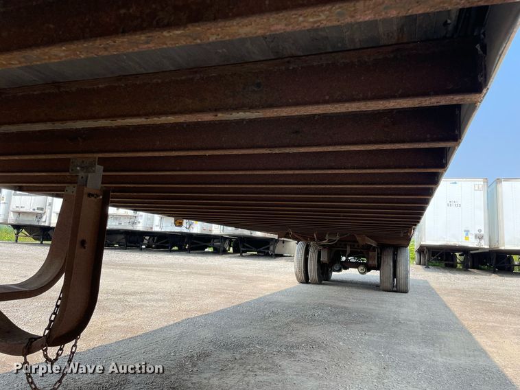 image for item LJ9701 2011 Stoughton ZGPVW-535T-S-C-AR  dry van trailer